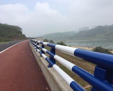 公路防撞護欄 0.6m 藍白相間